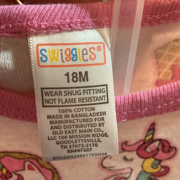 Swiggles unicorn pajamas - Picture 4 of 5